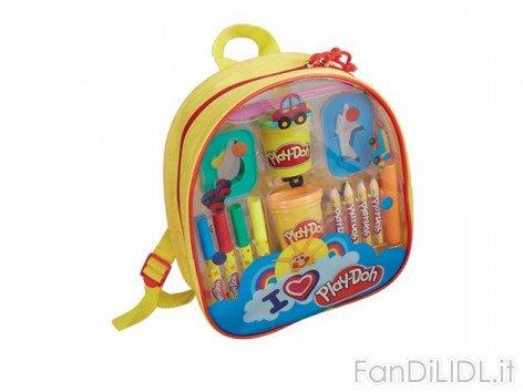 Zainetto con kit (Articoli per ufficio, cartacei, industriali)