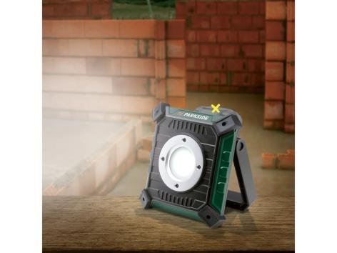 Lampada LED ricaricabile da lavoro