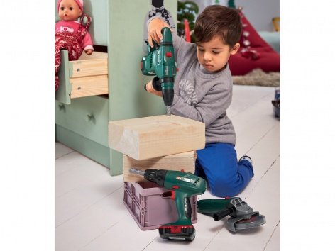 Attrezzo elettrico giocattolo