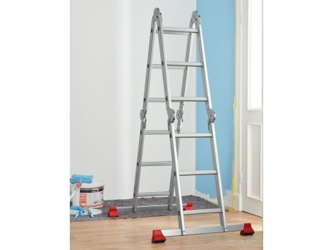 Scala pieghevole multifunzione