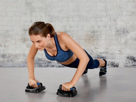 Set fasce elastiche, corda per saltare, maniglie per flessioni o Balance Board