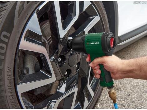 Avvitatore a percussione ad aria compressa