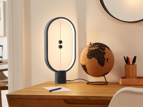 Lampada LED da tavolo con sfere magnetiche