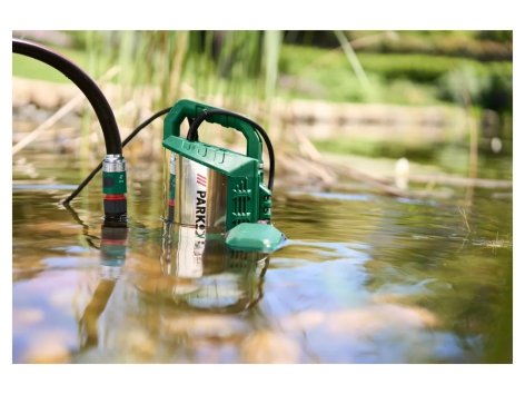 Pompa ad immersione per acque scure