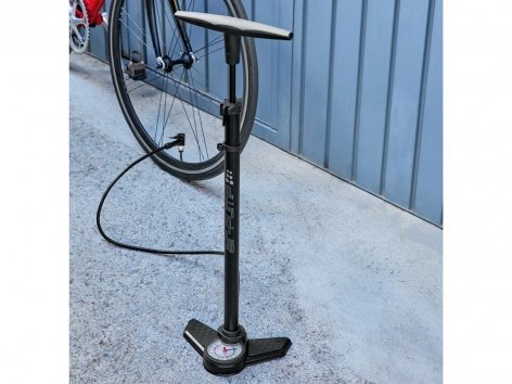 Pompa per bici con manometro
