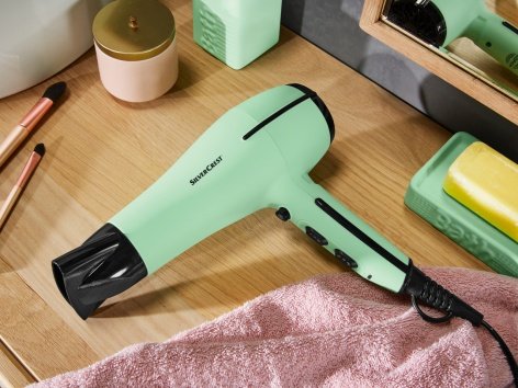 Asciugacapelli agli ioni con sensore touch