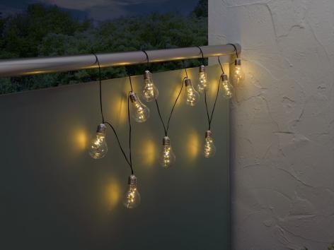 Catena luminosa ad energia solare