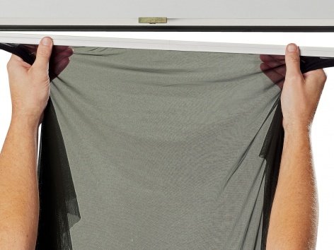 Zanzariera telescopica per finestre