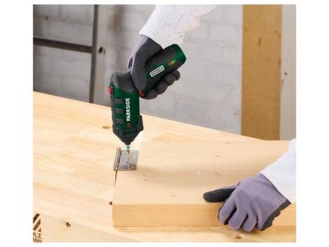 Avvitatore ricaricabile con impugnatura girevole