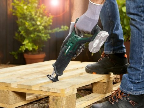 Seghetto ricaricabile