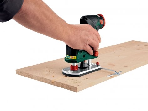 Fresatrice verticale ricaricabile