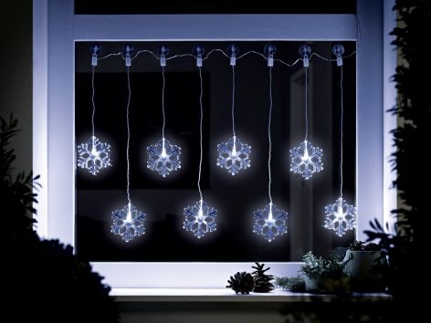 Catena luminosa natalizia
