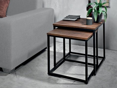 Set tavolini in metallo