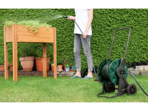 Carrello avvolgitubo