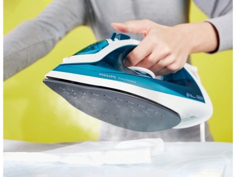 Ferro da stiro a vapore