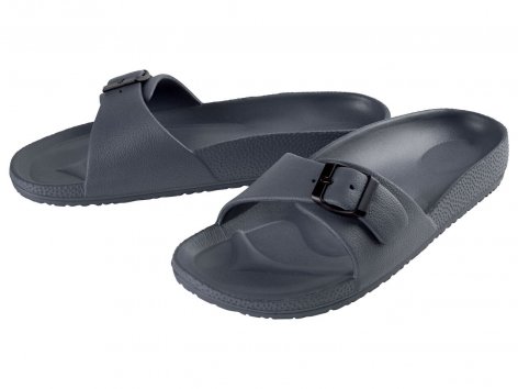 Ciabatte o sandali da donna