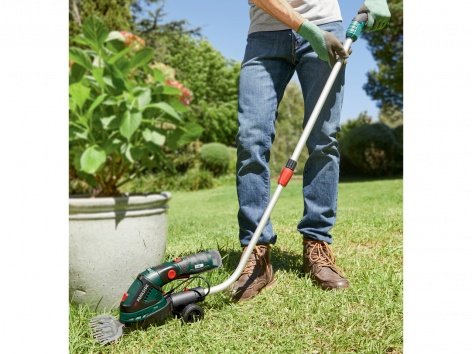 Cesoia ricaricabile per erba e cespugli