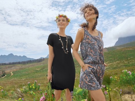 Tuta intera corta da donna