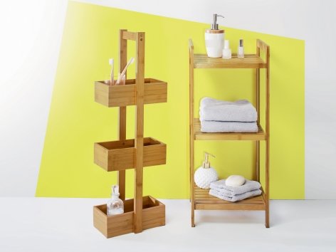 Scaffale o stander portasciugamani in bambù