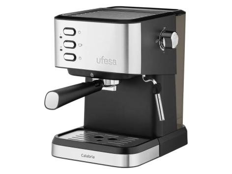 Macchina per caffè espresso con montalatte