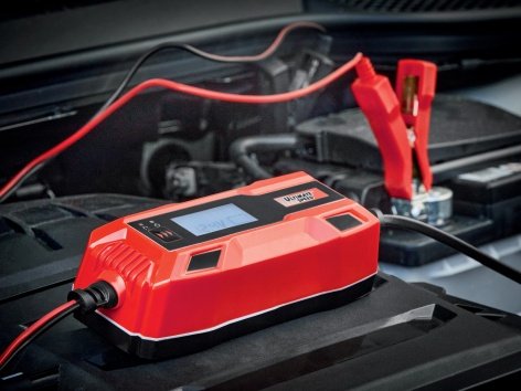 Caricabatterie per auto e moto