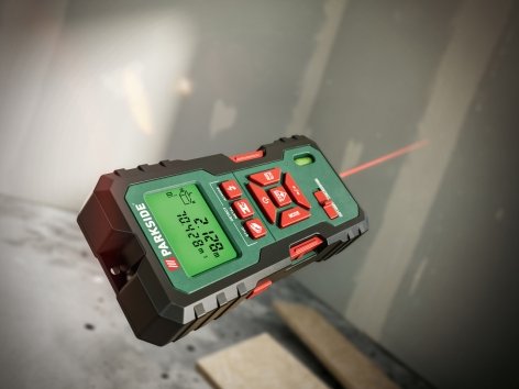 Rilevatore multifunzione con laser