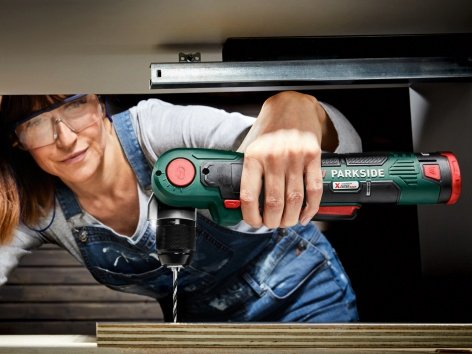 Trapano avvitatore angolare ricaricabile