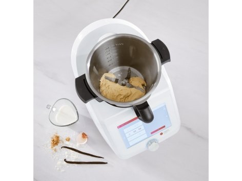 Robot da cucina multifunzione "Monsieur Cuisine Smart"