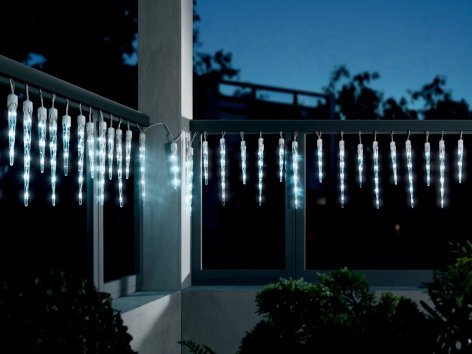 Catena luminosa con ghiaccioli
