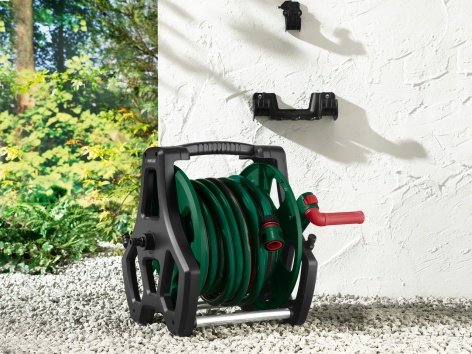 Tubo con avvolgicavo da parete