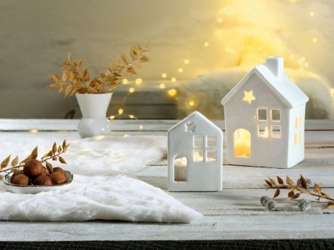 Decorazioni natalizie in porcellana