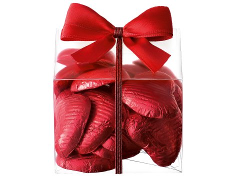 Scatola regalo con cuori di cioccolato