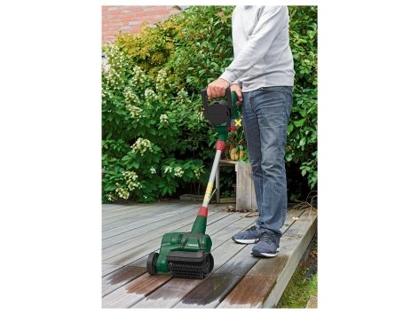 Spazzola ricaricabile per superfici