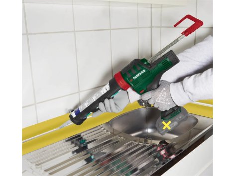 Pistola per cartucce ricaricabile