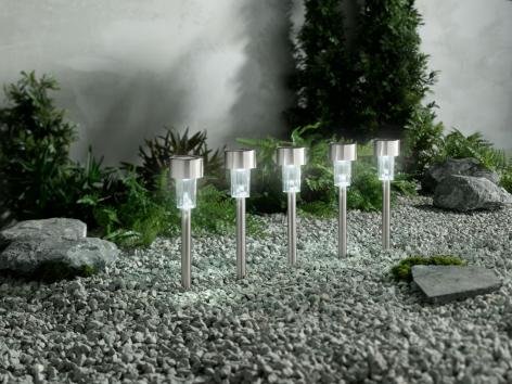 LIVARNO home Lampada LED ad energia solare con picchetto, 5 pezzi