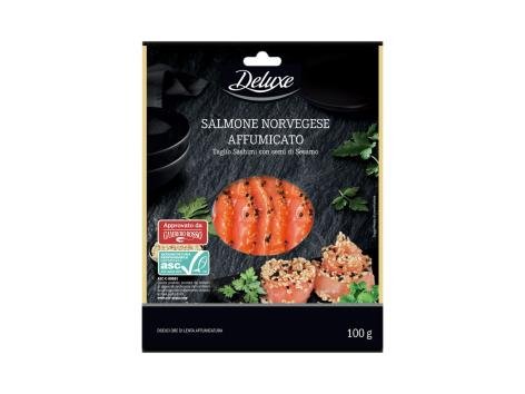 Salmone norvegese con semi di sesamo