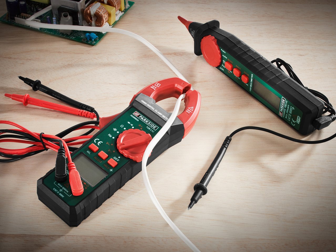 Misuratore a pinza o a penna