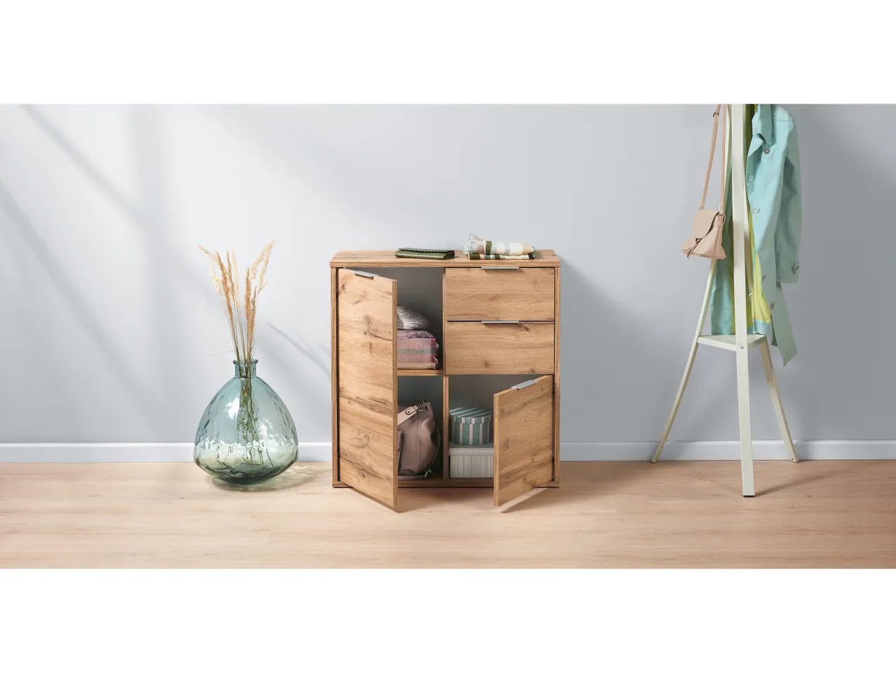 Mobiletto con 2 ante e 2 cassetti