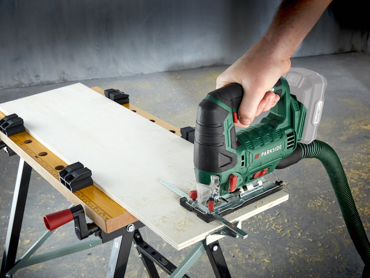 Seghetto a pendolo ricaricabile