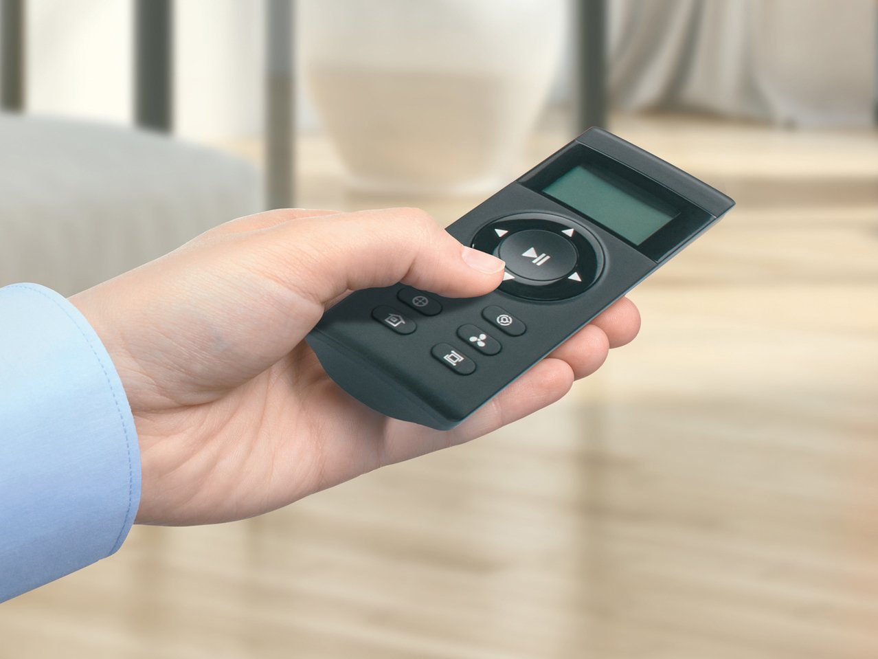 Robot aspirapolvere con funzione di lavaggio