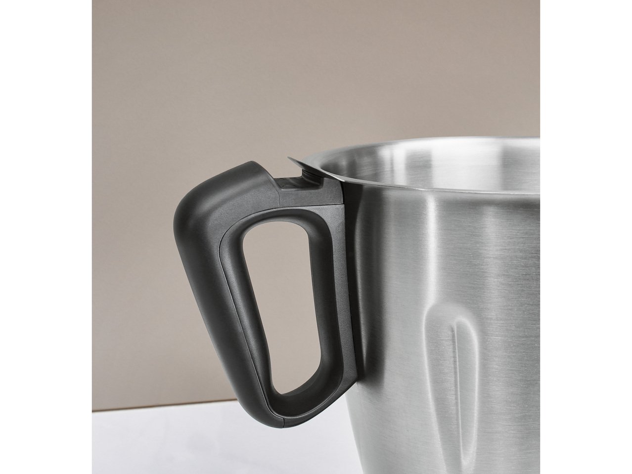 Robot da cucina multifunzione "Monsieur Cuisine Smart"