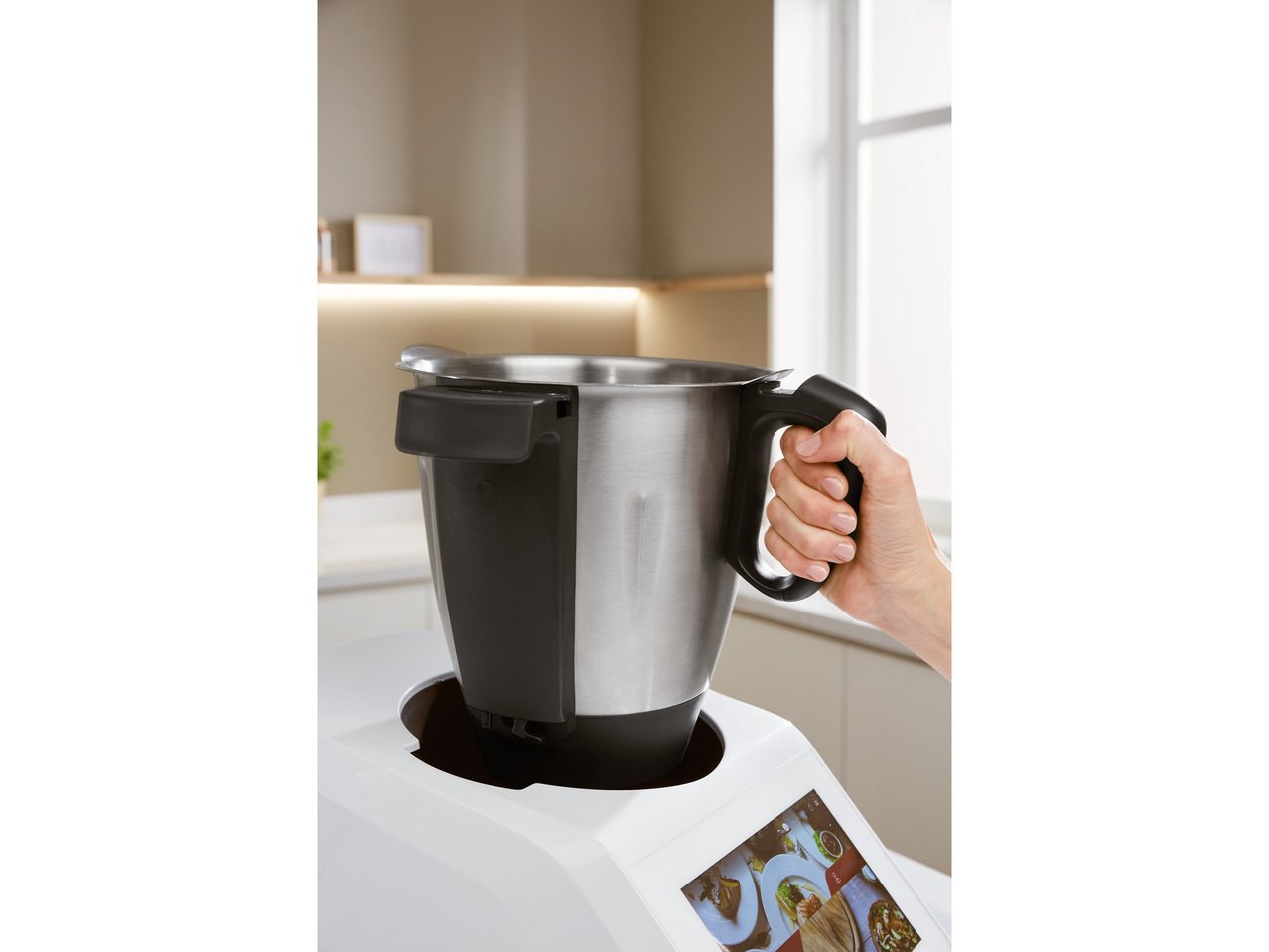 Robot da cucina multifunzione "Monsieur Cuisine Smart"