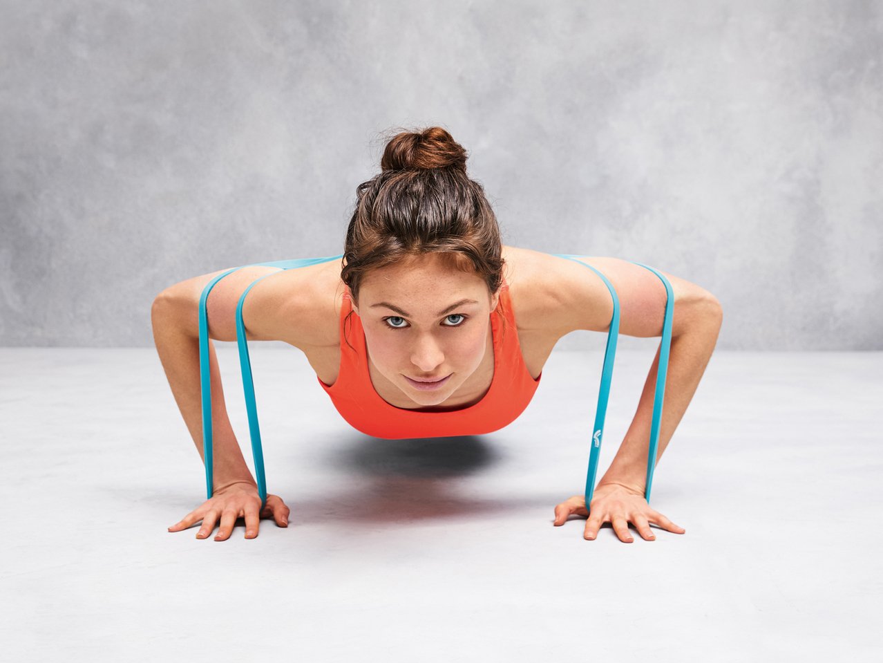 Set fasce elastiche con elemento di ancoraggio per porta