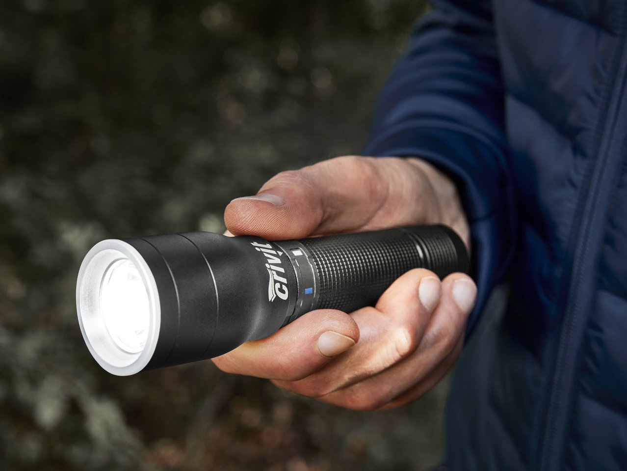 Torcia ricaricabile LED 4 colori