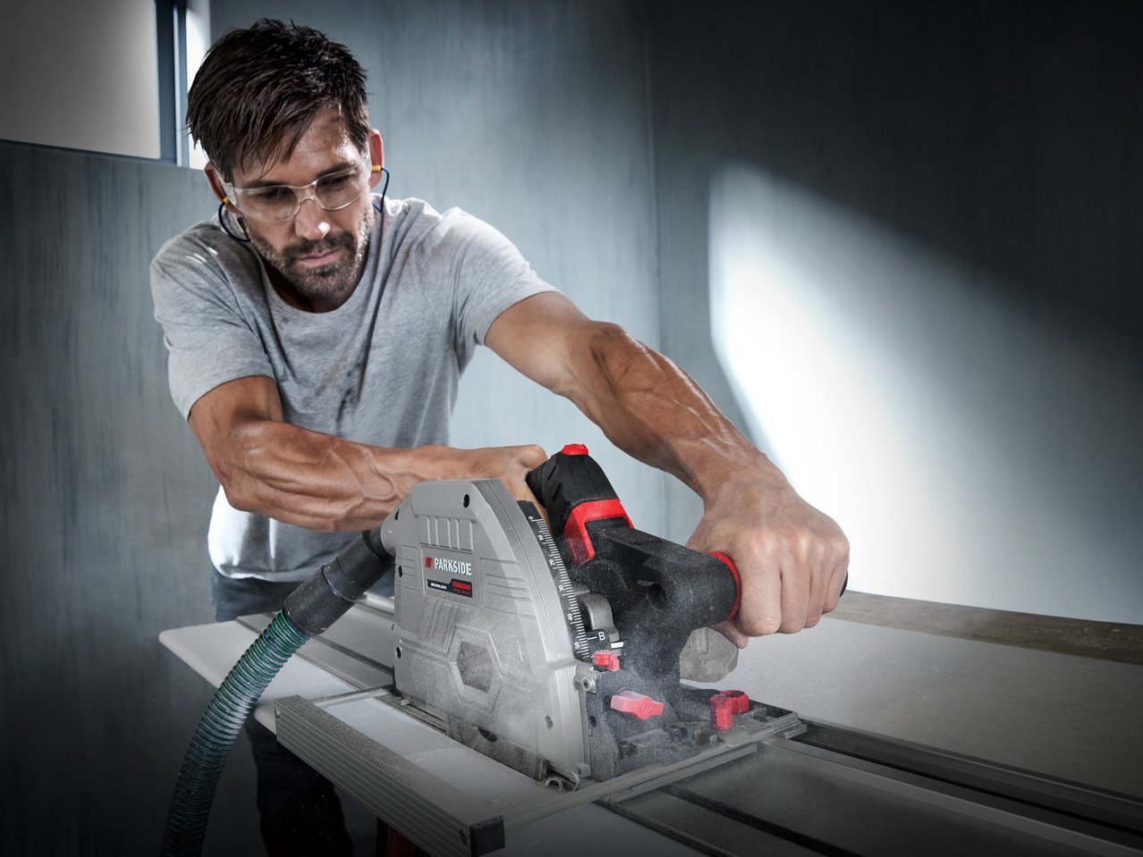 Sega a immersione ricaricabile