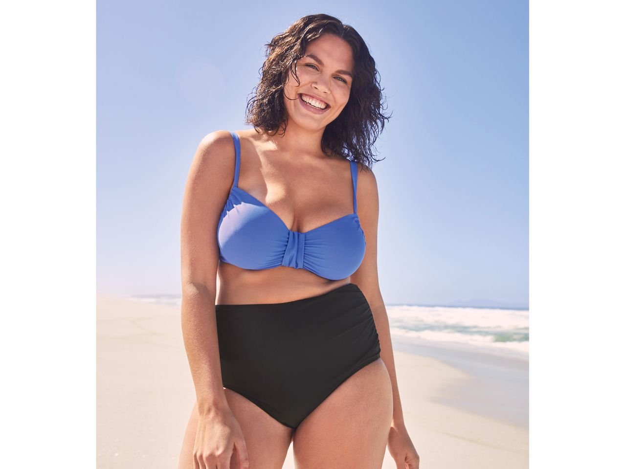 Reggiseno-bikini conformato da donna