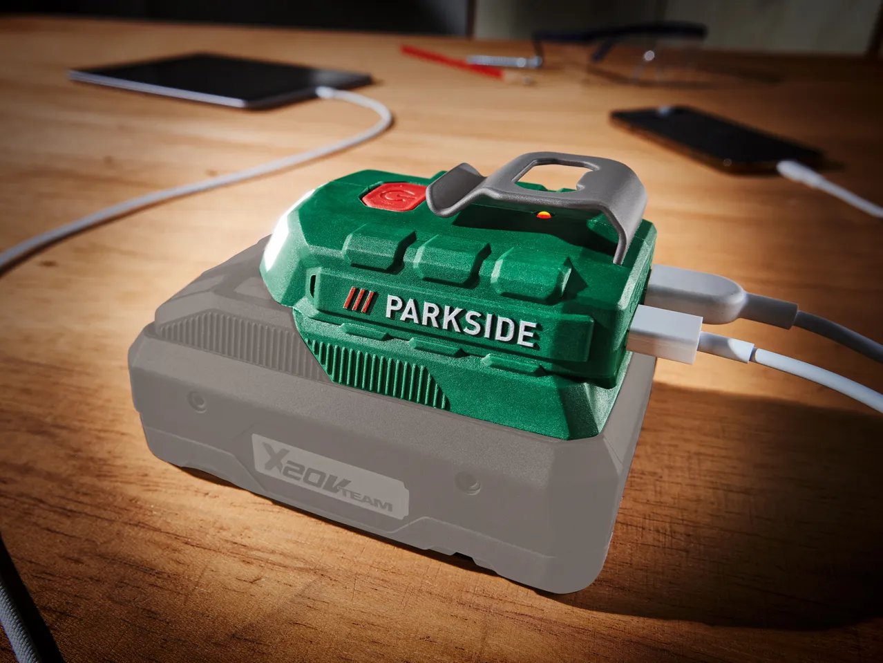 Adattatore USB per batteria con luce LED