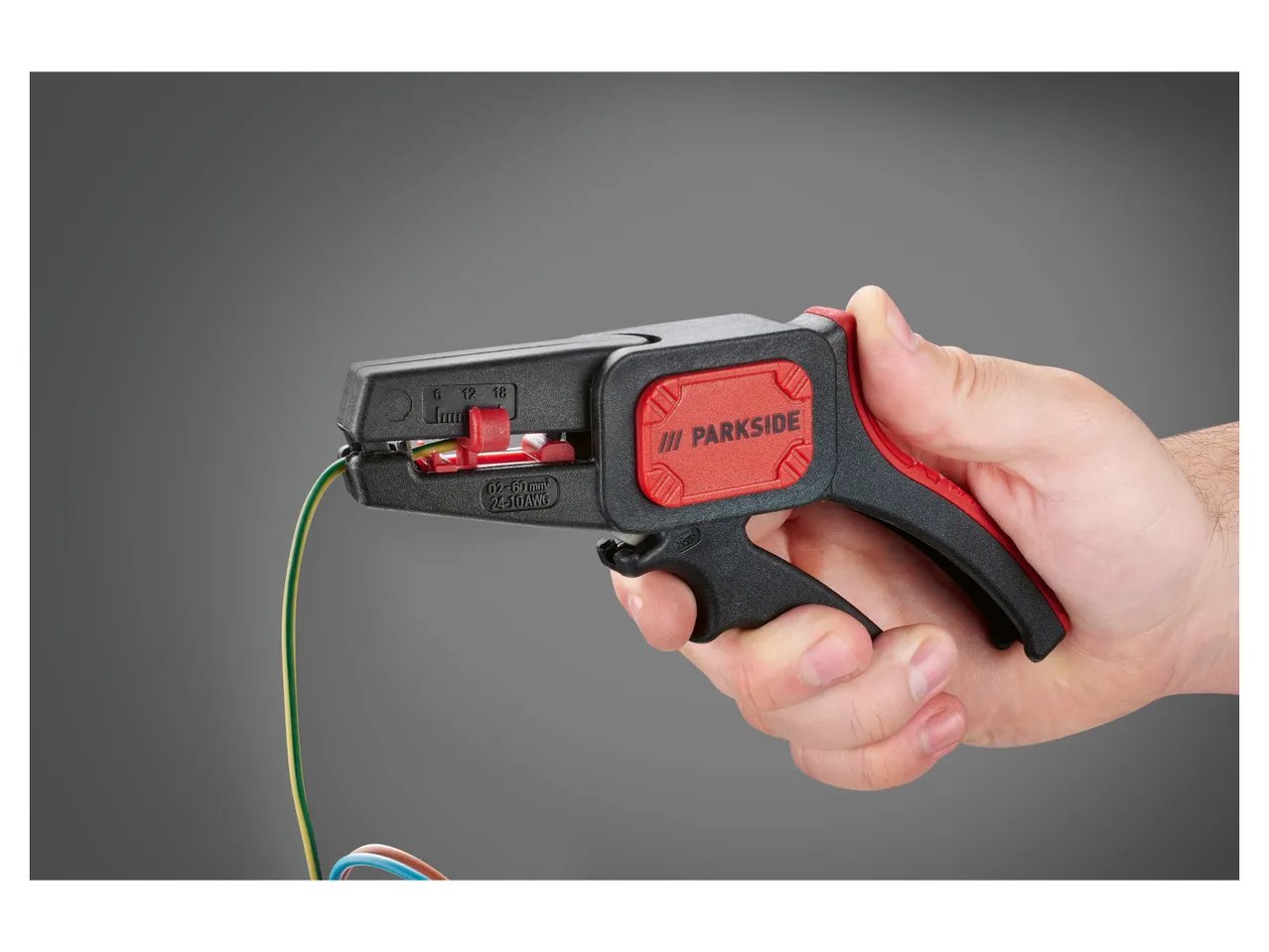 Attrezzo spelafili coassiale o pinza spelafili