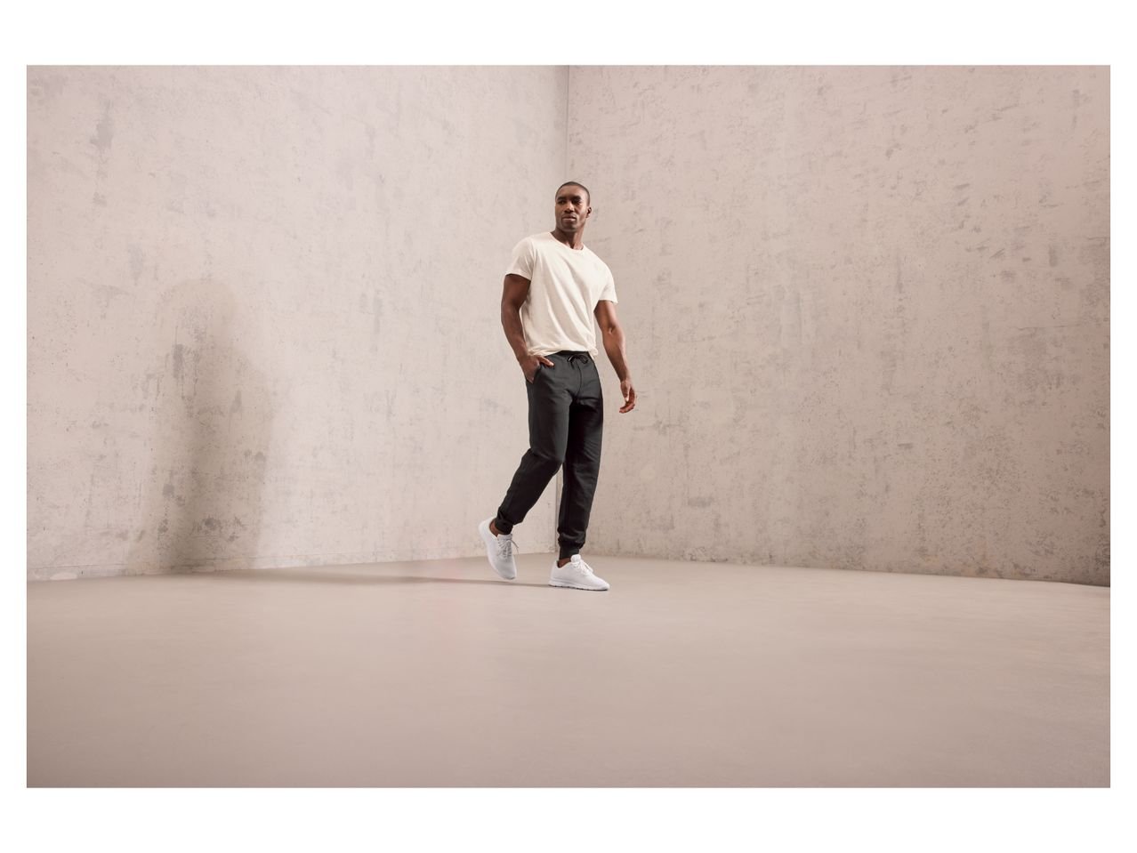 Pantaloni sportivi da uomo