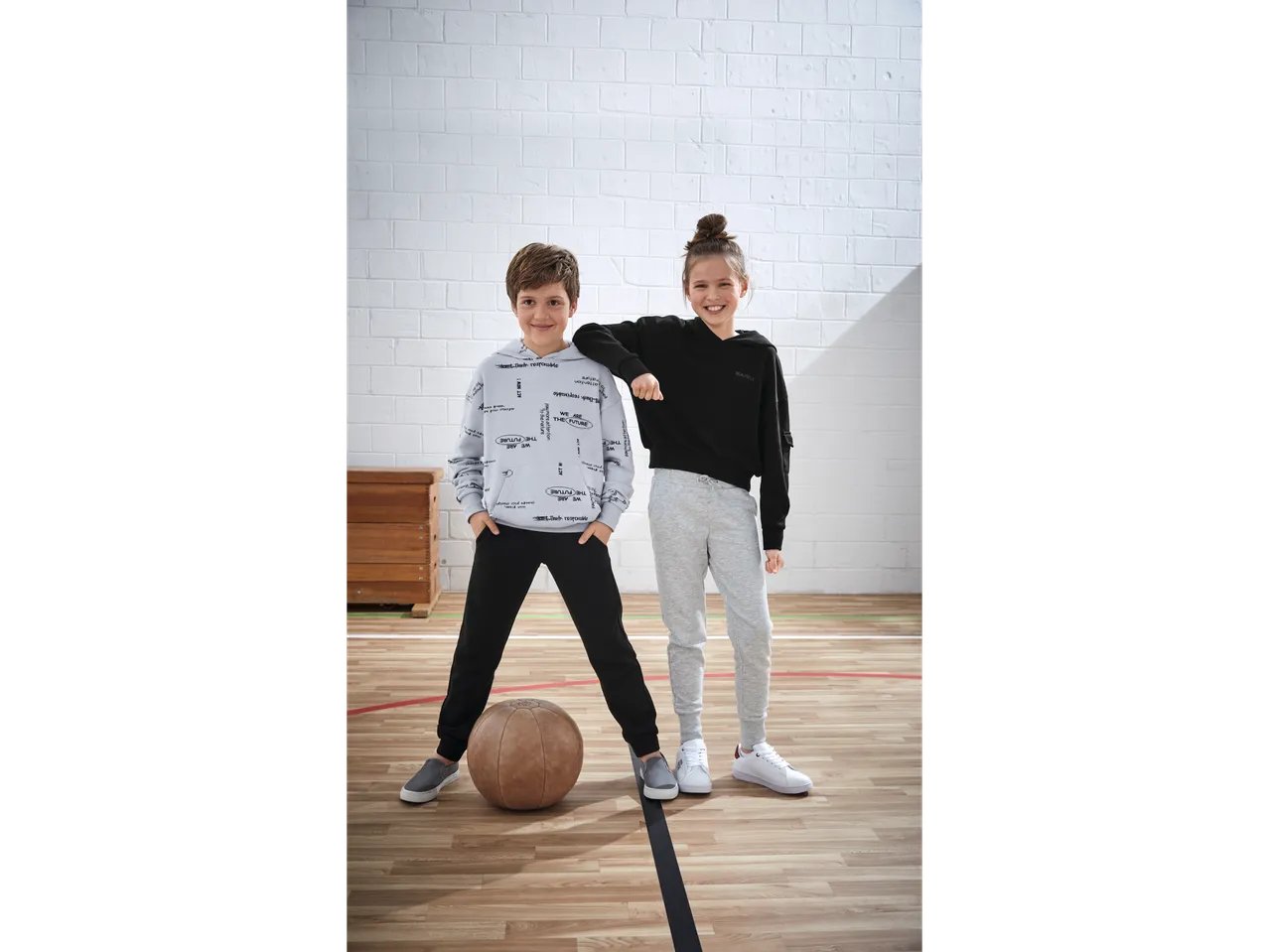 Felpa con cappuccio da bambina